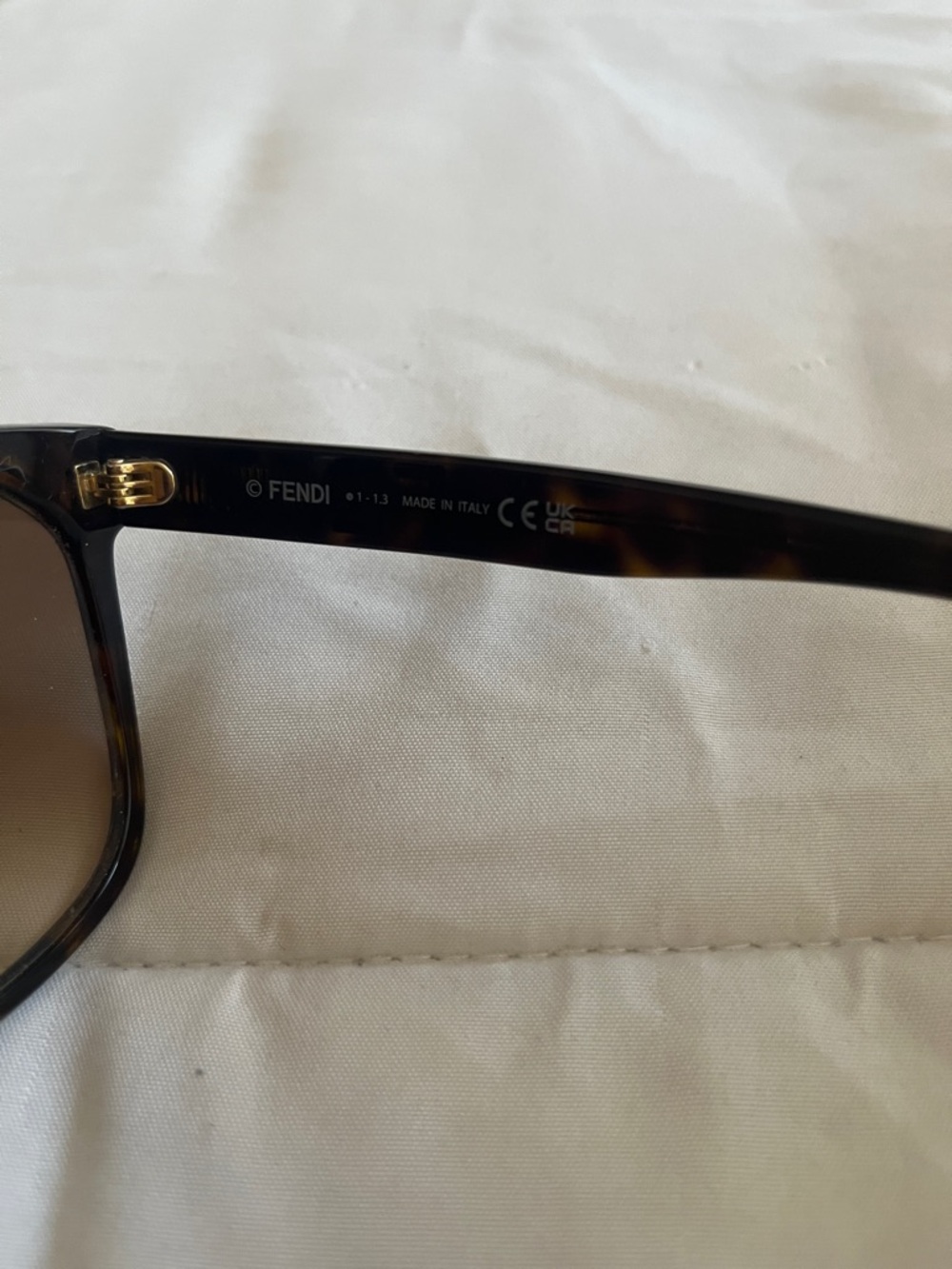Fendi Tortoise Shell Oversized Sunglasses with Brown Gradient Lenses - Picture 6 of 8